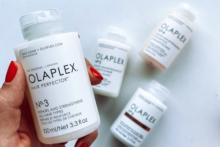 Tørt og kruset hår efter sommerferien? Sådan gør du