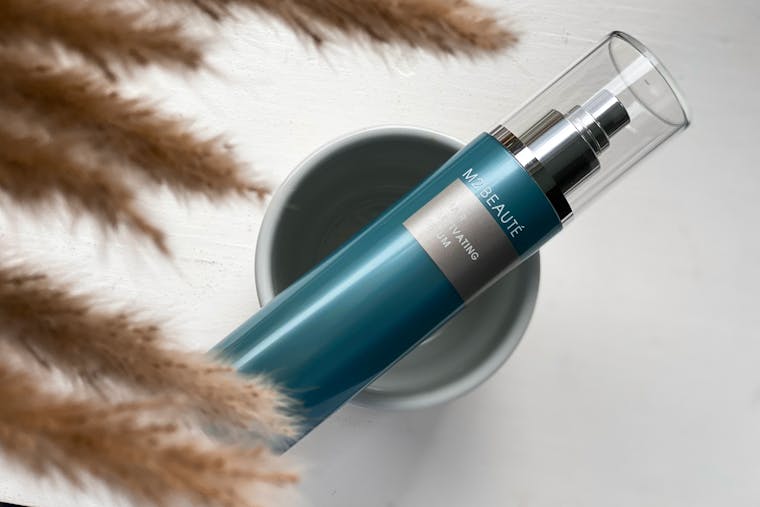 M2 Beauté serum til hår: Det findes og det virker!