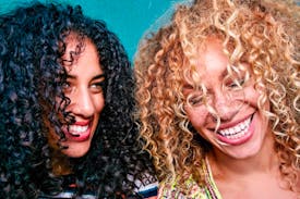 Het kappersgeheim voor de Curly Girl-methode