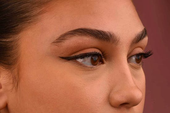 Alt du behøver at vide, for at skabe den perfekte winged eyeliner