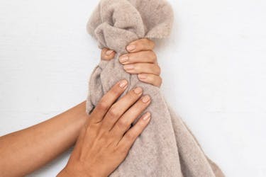 Den ultimative guide til flotte nylakerede negle - Trin for trin