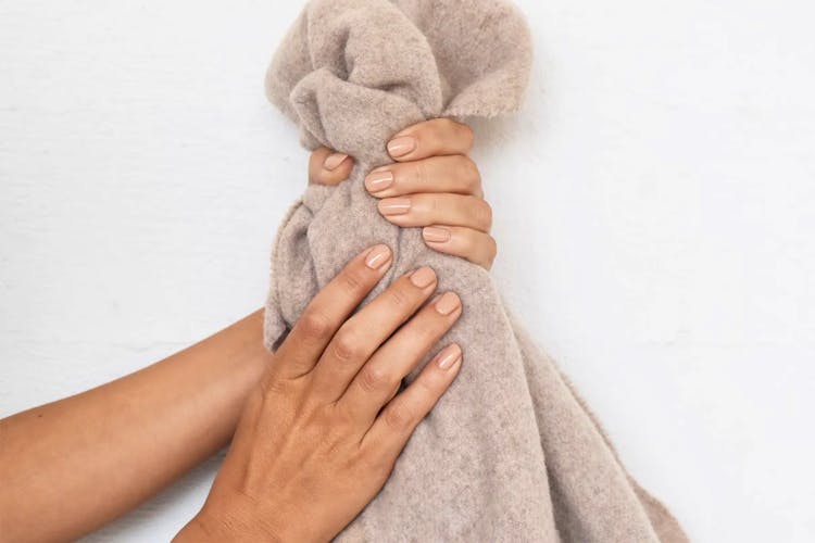 De ultieme guide voor mooie, net gelakte nagels - Stap voor stap