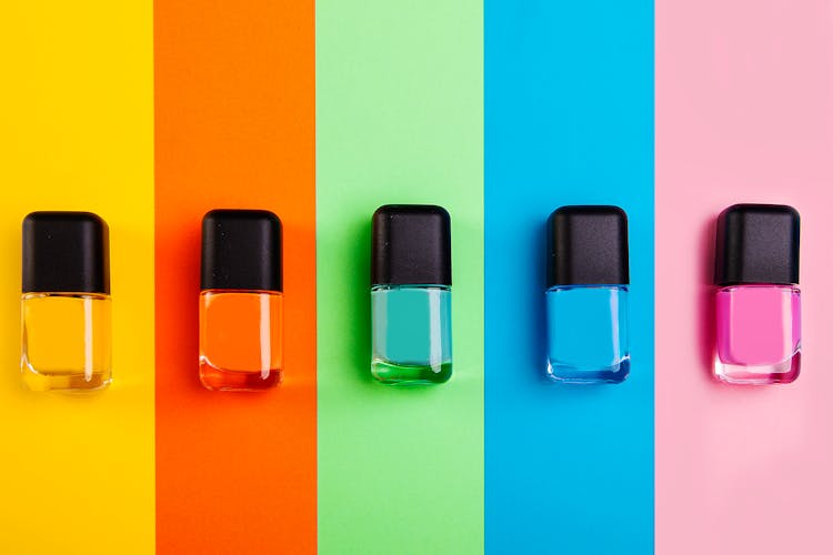 Så väljer du det perfekta nagellacket för din hudton