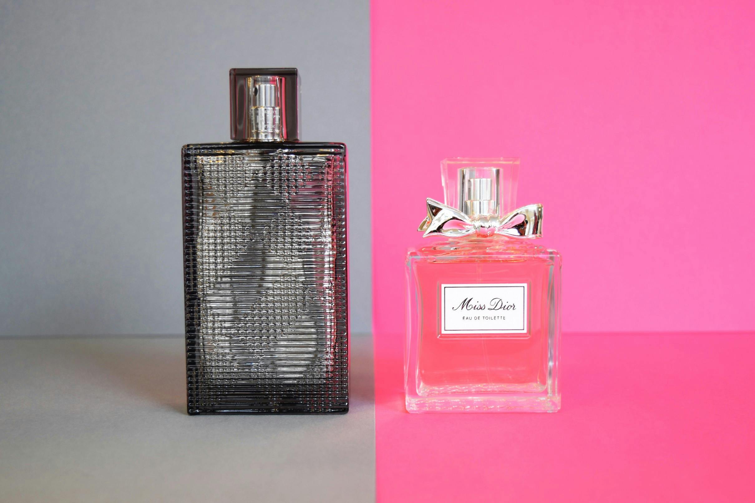 Parfumer: Miss Dioe til hende, Burberry til ham