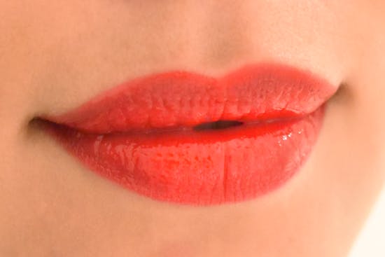 Kyssäkta röda läppar - så gör du