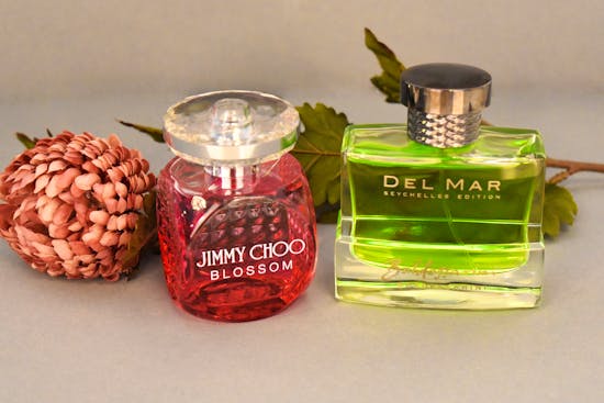Månadens dofter - Jimmy Choo Blossom och Baldessarini Del Mar Seychelles Edition