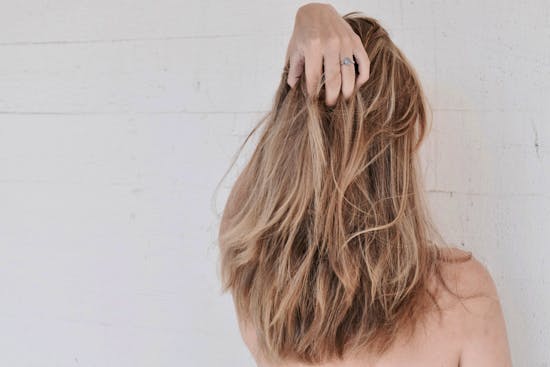 Hold på hårfarven med shampoo til farvet hår