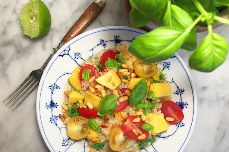 Proteinrig quinoasalat 