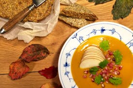 Lun hokkaidosuppe med nøddebrød 