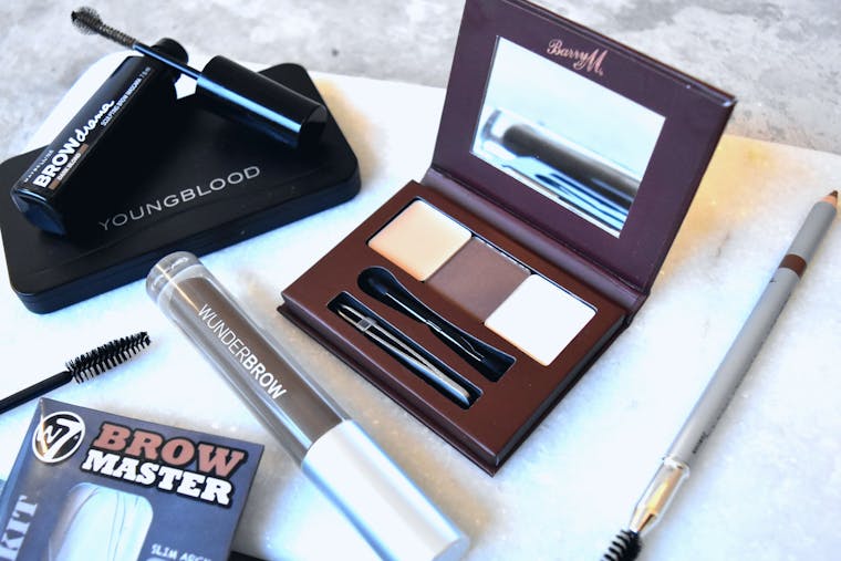 Øjenbryn - Guide til den perfekte makeup