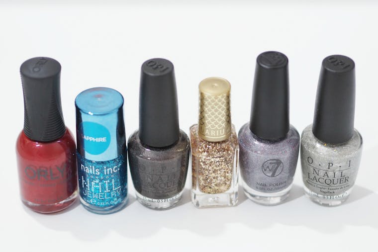 Sparkly Christmas Nails