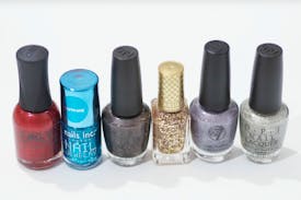 Sparkly Christmas Nails