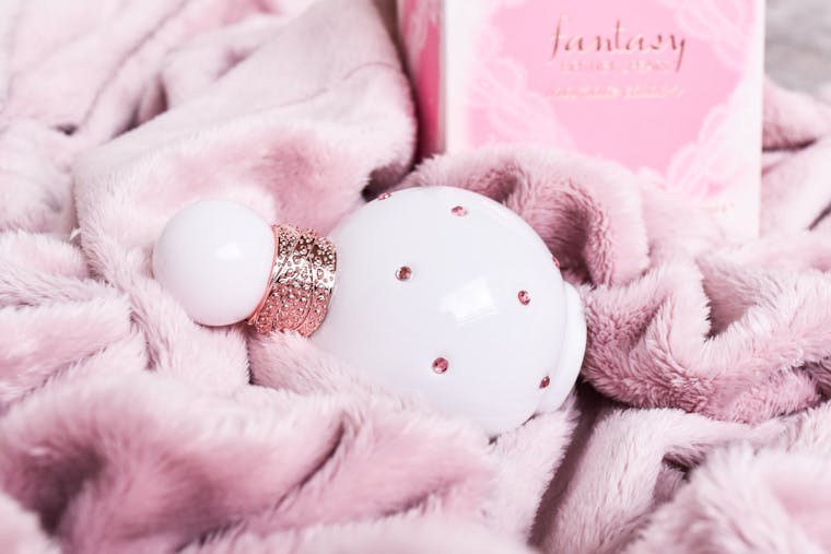 Parfym som doftar vanilj