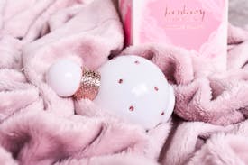 Parfym som doftar vanilj