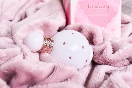 Parfym som doftar vanilj