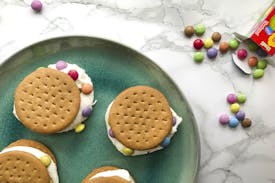 Opskrift: S'mores med smarties