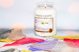 Mys med doftljus och doftpinnar