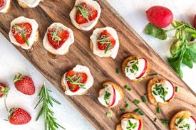 Opskrift: 2 hurtige bruschetta - når det skal være nemt men lækkert