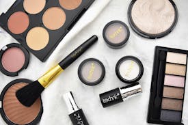 Billig men god makeup fra engelske Technic Cosmetics