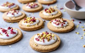 Opskrift: Nemme hindbærsnitter