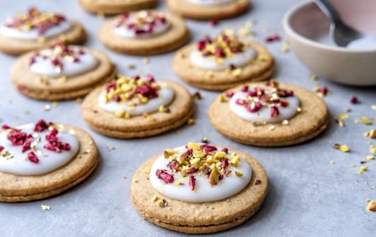 Opskrift: Nemme hindbærsnitter