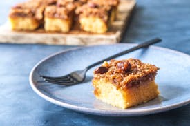 Opskrift: Drømmekage med müslitopping