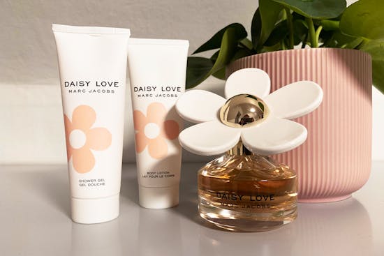 Julegaven der vil glæde enhver kvinde  - en parfumegaveæske