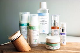 Hudpleje fra REN Skincare plejer din hud med omtanke for klimaet