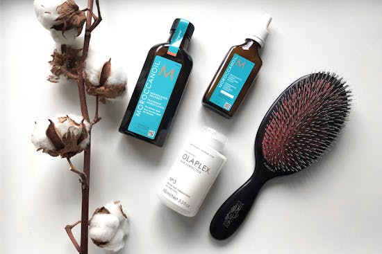 Forkæl dit hår med fugt og pleje