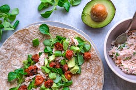 Opskrift: Wraps med laksemousse