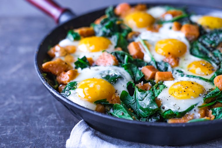 Opskrift: Sød kartoffel pande med spinat