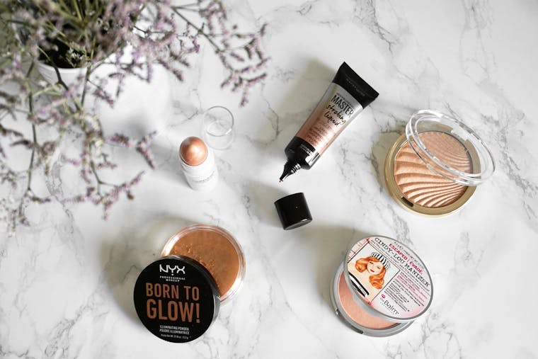 Drugstore highlighters du ikke vil undvære