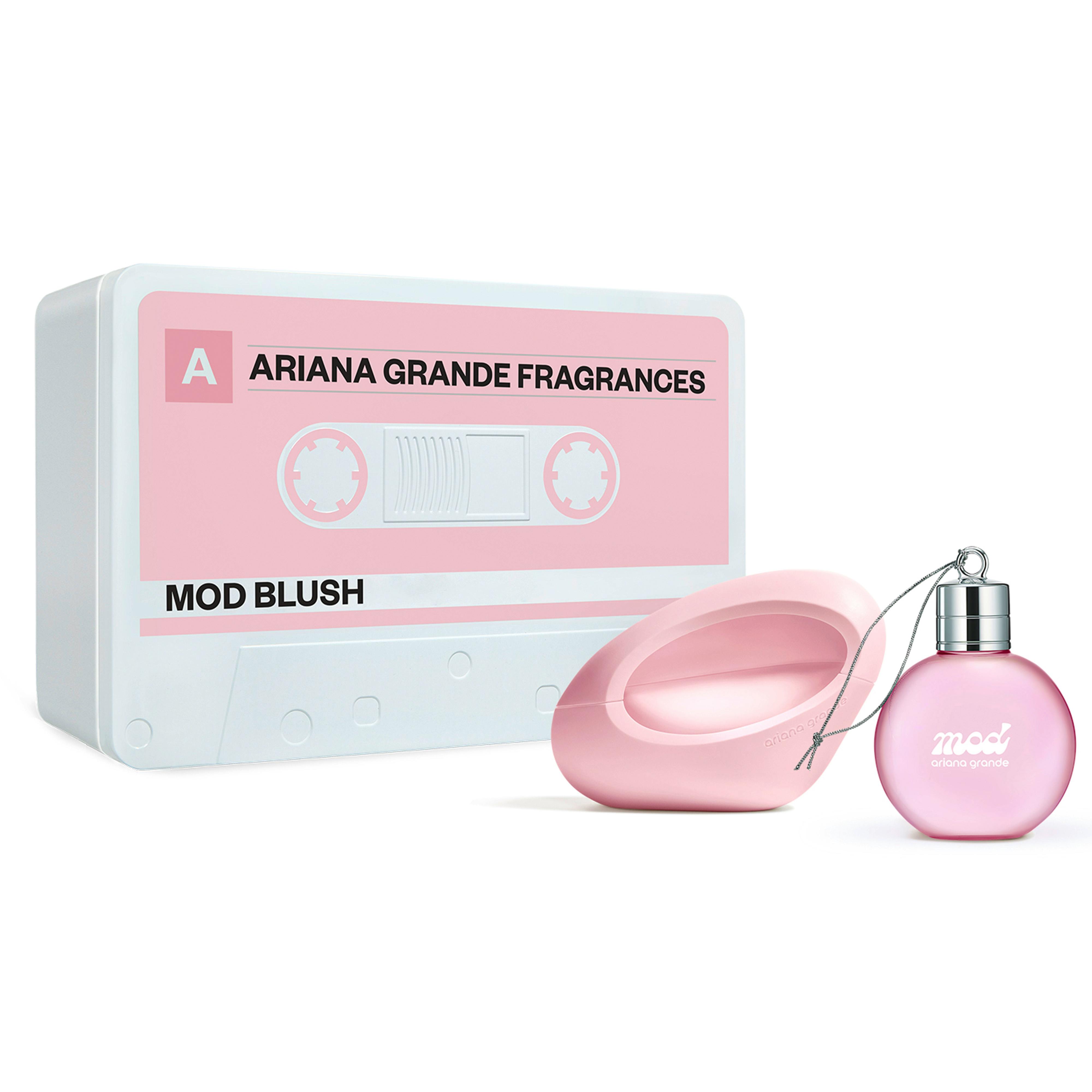 Ariana Grande Blush Gift Set 30 ml + 75 ml