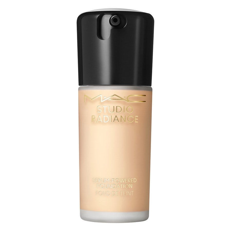 MAC Radiance Serum-Baseret Foundation NC17