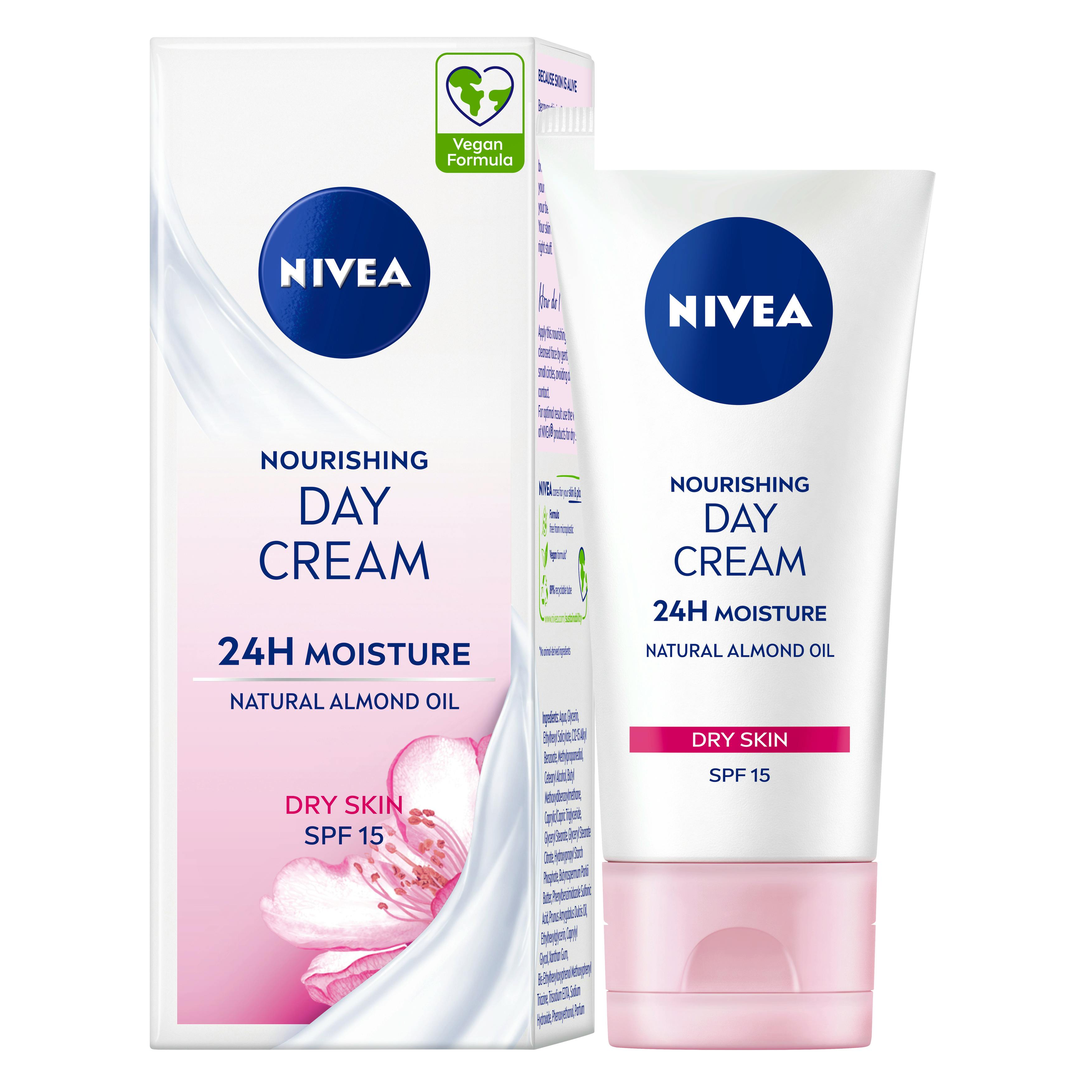 NIVEA Nourishing Day Cream SPF15 50 ml