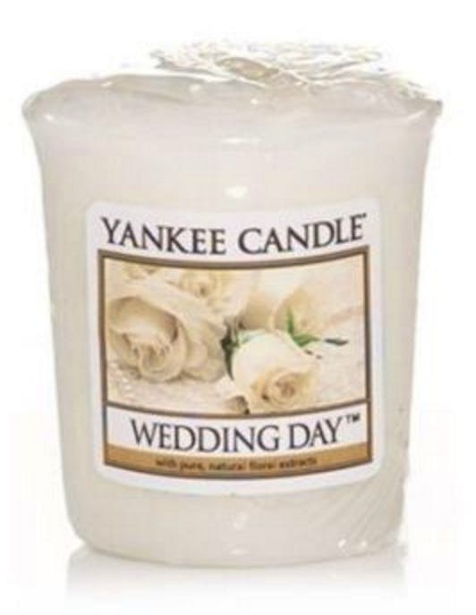 Yankee Candle Classic Mini Wedding Day Candle 49 g 49.95 kr + Fri Frakt og Ingen Toll