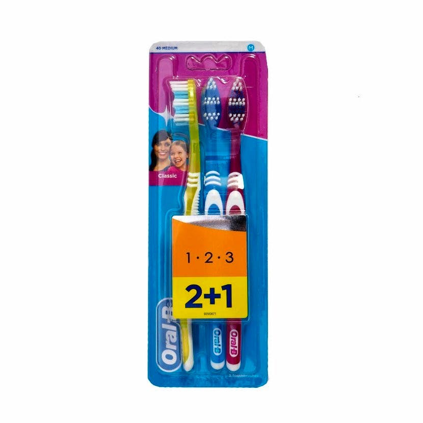 Oral-B 123 Classic Toothbrushes Medium 3 St - 1.39 EUR - Luxplus.nl