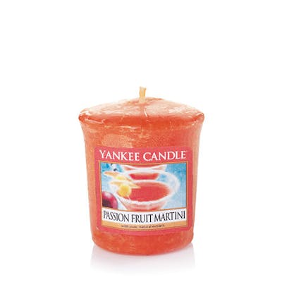 Yankee Candle  Classic Mini Passion Fruit Martini Candle 49 g