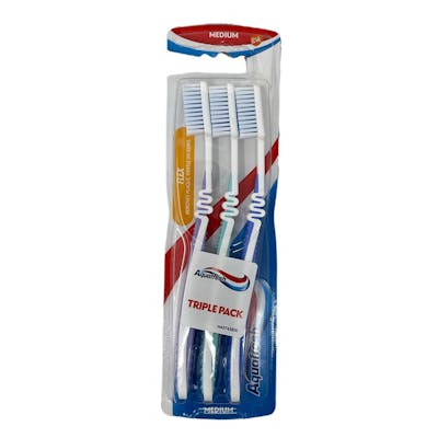 Aquafresh Flex Medium Toothbrushes 3 stk
