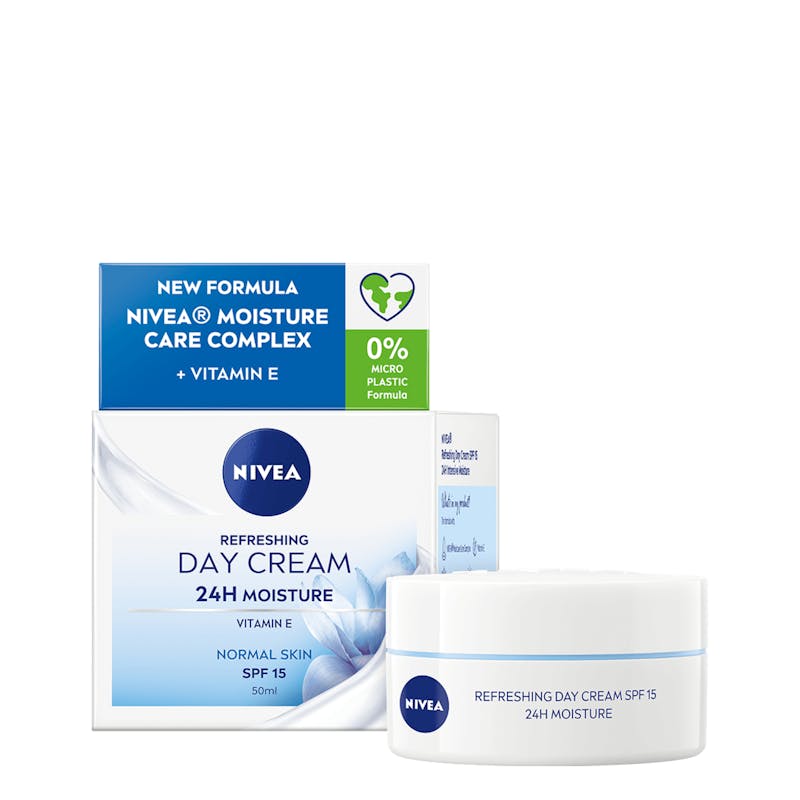 Nivea Essentials Refreshing Day Cream SPF15 50 ml